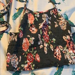 Crop tie in the back summer top